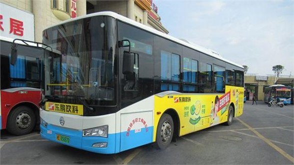 公交車身及車內廣告火爆招租，滿城跑的廣告靜待與您攜手共贏